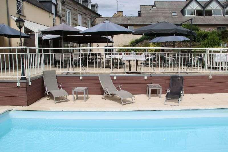 Brit Hotel Le Cygne Saint-Hilaire-du-Harcouët Ανέσεις φωτογραφία