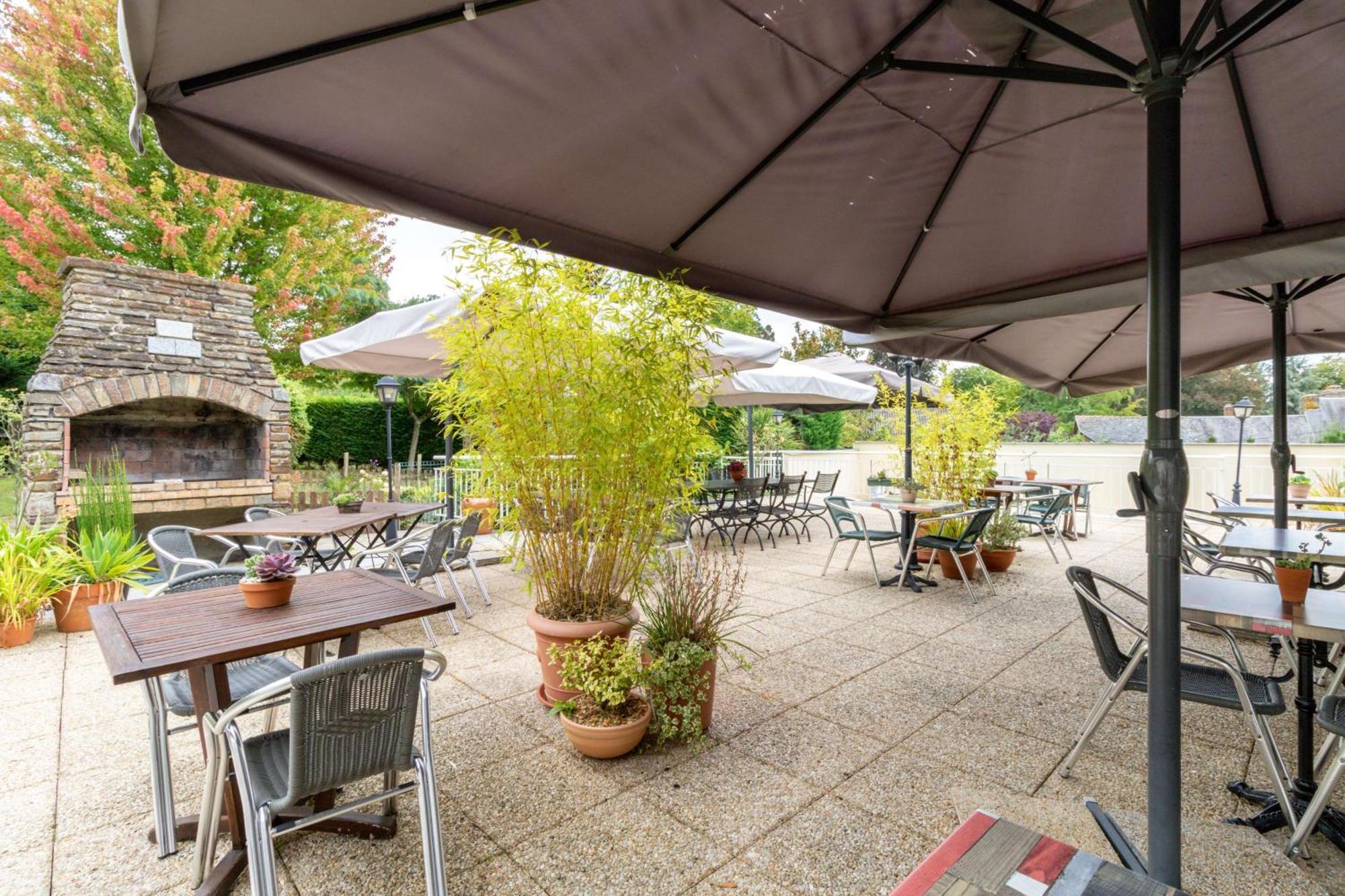 Brit Hotel Le Cygne Saint-Hilaire-du-Harcouët Εξωτερικό φωτογραφία