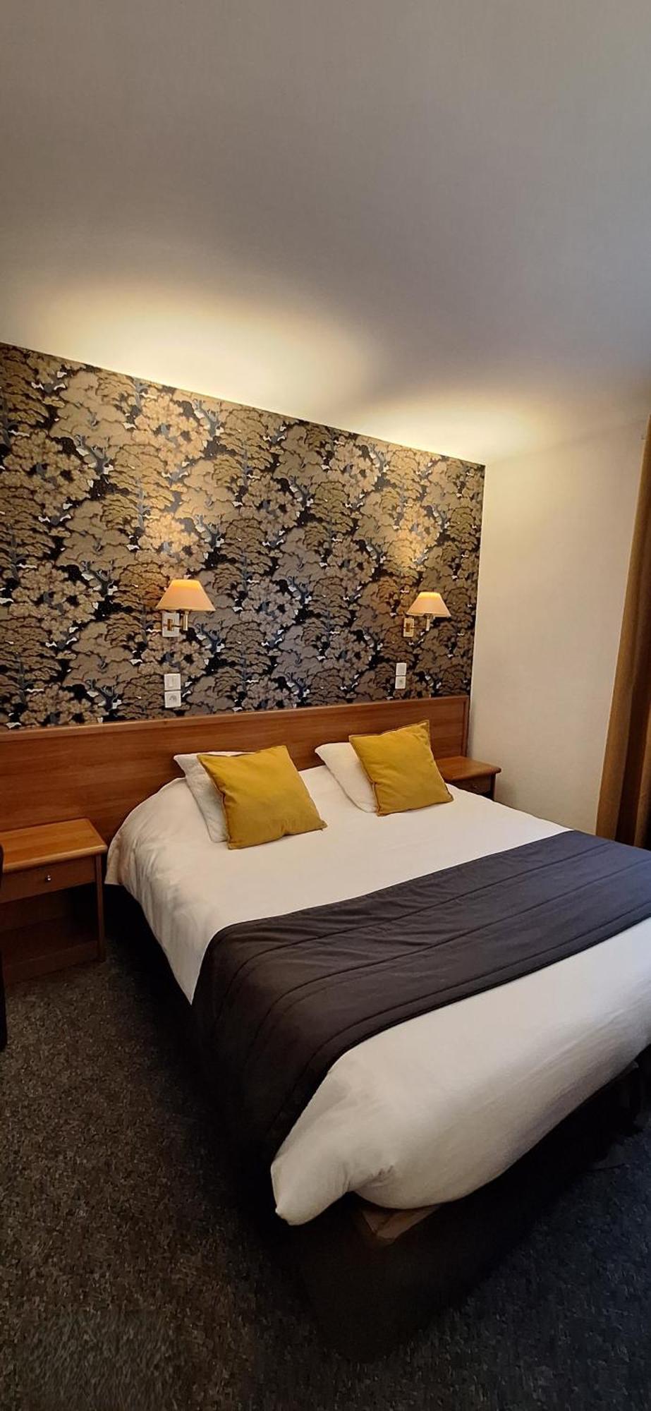 Brit Hotel Le Cygne Saint-Hilaire-du-Harcouët Εξωτερικό φωτογραφία