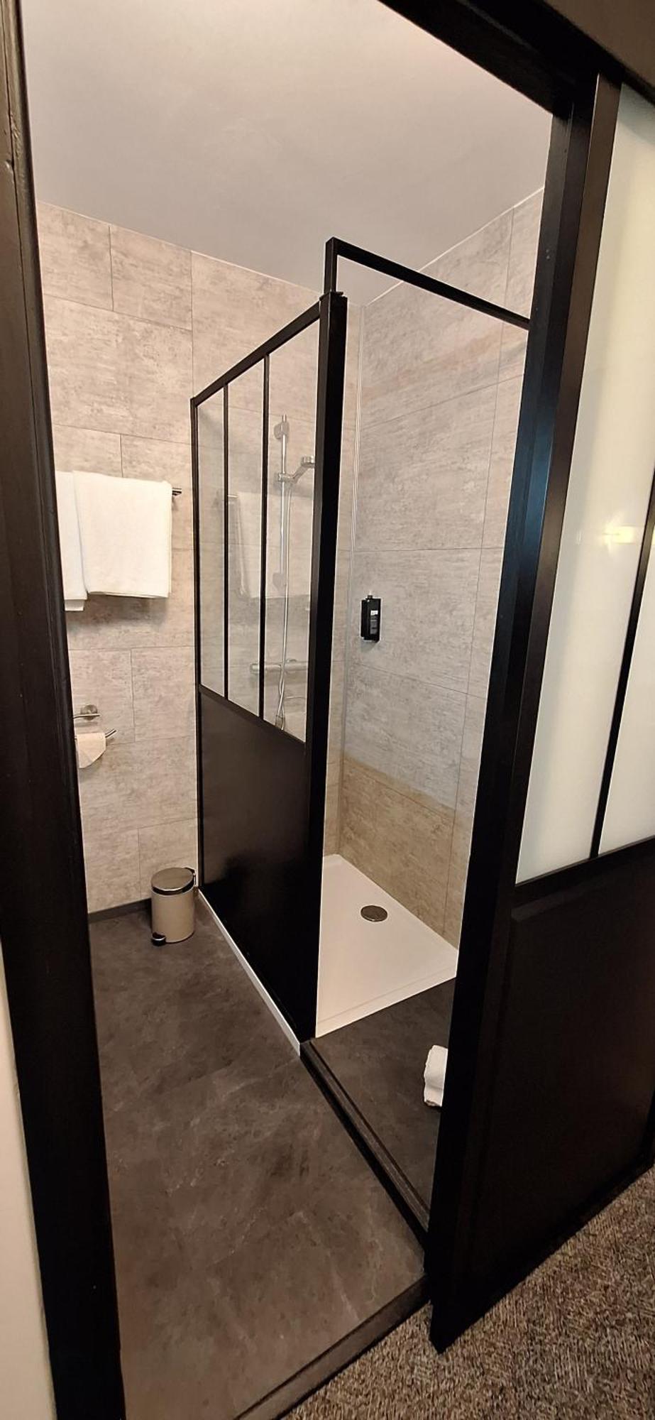 Brit Hotel Le Cygne Saint-Hilaire-du-Harcouët Εξωτερικό φωτογραφία