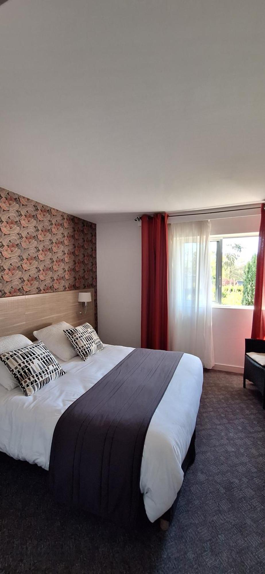 Brit Hotel Le Cygne Saint-Hilaire-du-Harcouët Εξωτερικό φωτογραφία