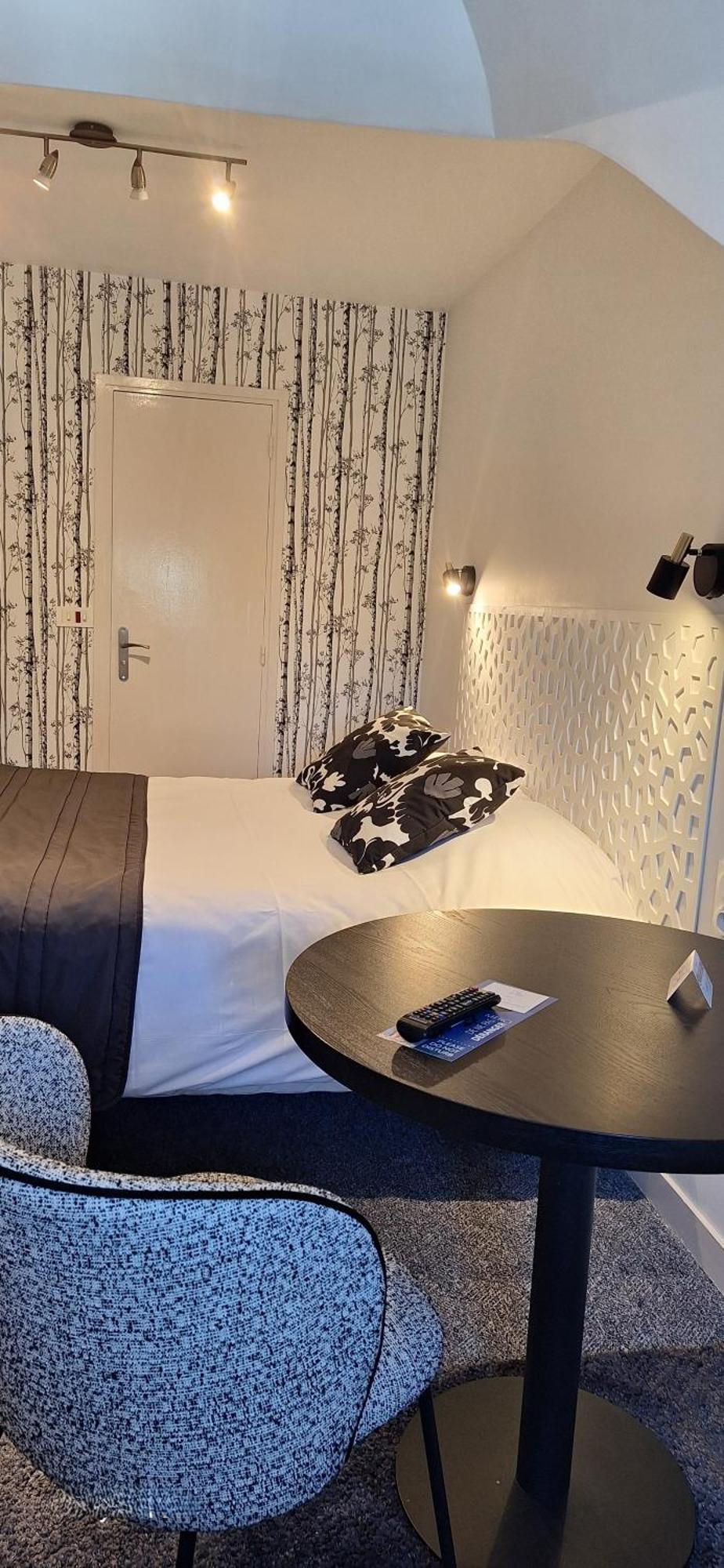 Brit Hotel Le Cygne Saint-Hilaire-du-Harcouët Εξωτερικό φωτογραφία