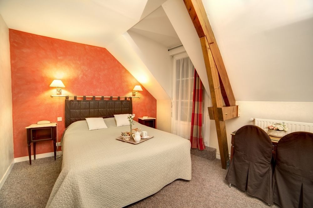 Brit Hotel Le Cygne Saint-Hilaire-du-Harcouët Εξωτερικό φωτογραφία