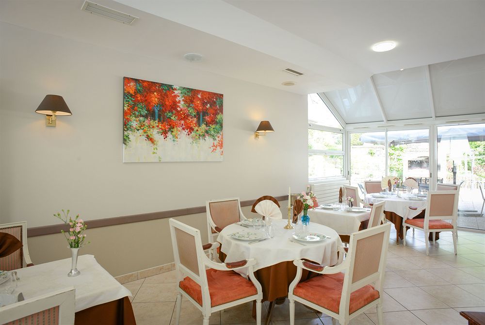 Brit Hotel Le Cygne Saint-Hilaire-du-Harcouët Εξωτερικό φωτογραφία